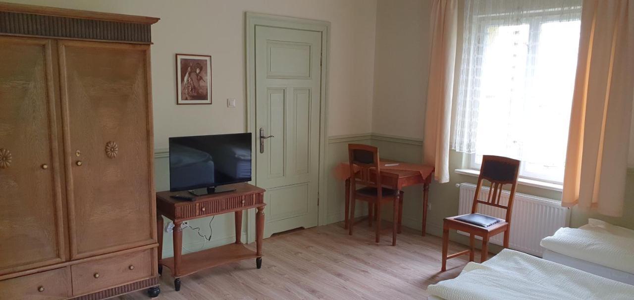 Villa Kliche Przerzeczyn-Zdroj Kültér fotó